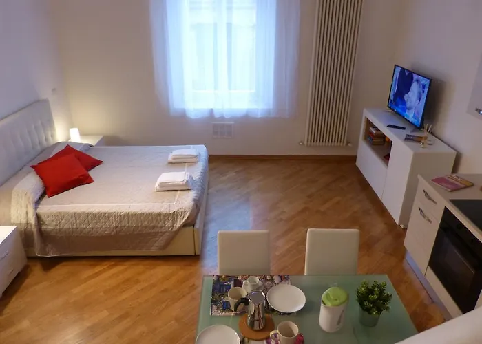 Residenza Piazza Santo Stefano *