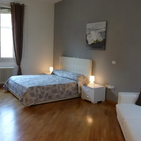 아파트 Residenza Piazza Santo Stefano *