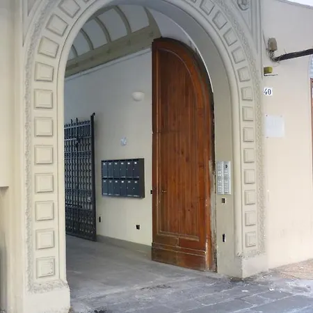 Residenza Piazza Santo Stefano *