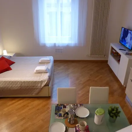 Residenza Piazza Santo Stefano *